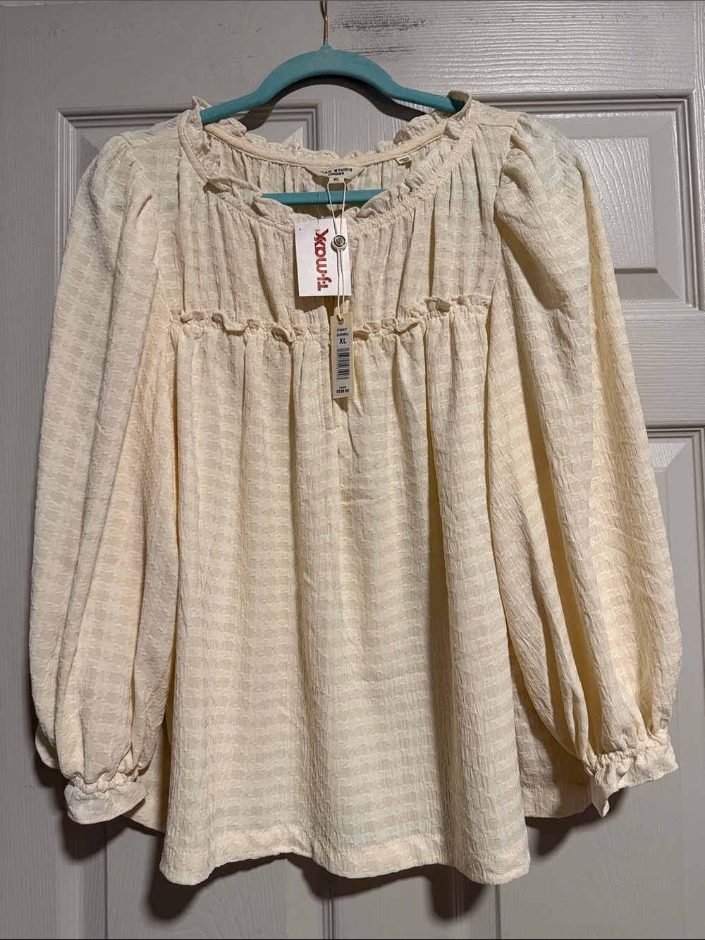 Max Studio Cream Peasant Blouse with Billowy Sleeves